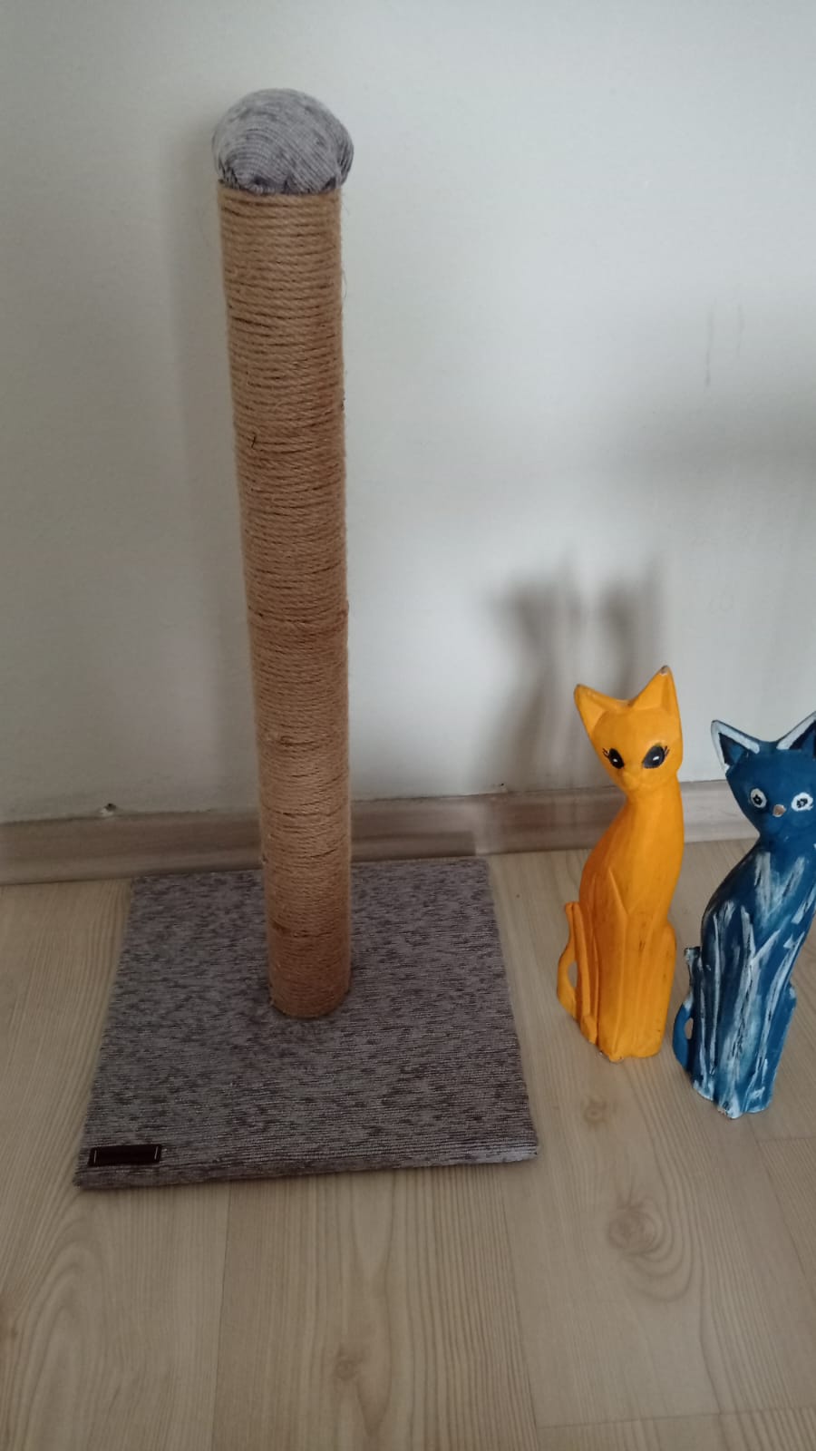 kedi tırmalama tahtası